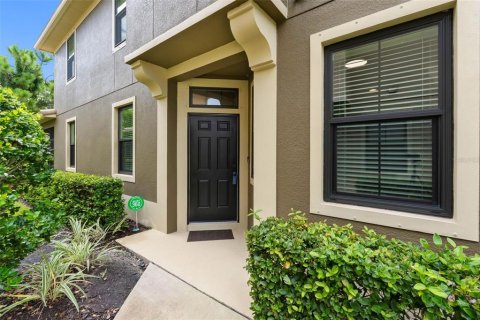 Touwnhouse à vendre à Seminole, Floride: 4 chambres, 248.05 m2 № 2373324 - photo 2