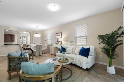 Touwnhouse à vendre à Seminole, Floride: 4 chambres, 248.05 m2 № 2373324 - photo 3