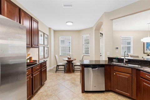 Touwnhouse à vendre à Seminole, Floride: 4 chambres, 248.05 m2 № 2373324 - photo 13