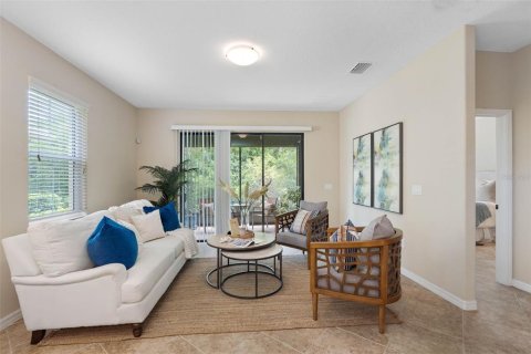 Touwnhouse à vendre à Seminole, Floride: 4 chambres, 248.05 m2 № 2373324 - photo 5