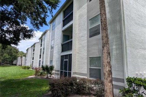 Copropriété à louer à Kissimmee, Floride: 3 chambres, 129.04 m2 № 2429228 - photo 2
