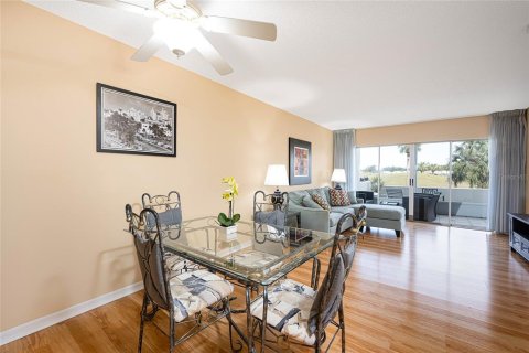 Condo in Venice, Florida, 2 bedrooms  № 1734723 - photo 6