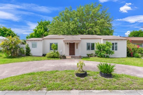 Villa ou maison à Hollywood, Floride 3 chambres, 117.06 m2 № 2083491