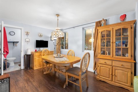 Villa ou maison à vendre à Hollywood, Floride: 3 chambres, 117.06 m2 № 2083491 - photo 10
