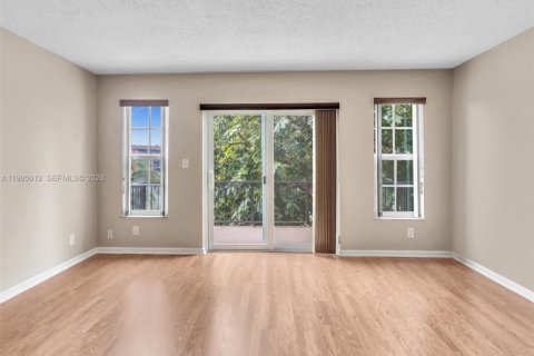 Copropriété à vendre à Fort Lauderdale, Floride: 2 chambres, 98.1 m2 № 2063253 - photo 15