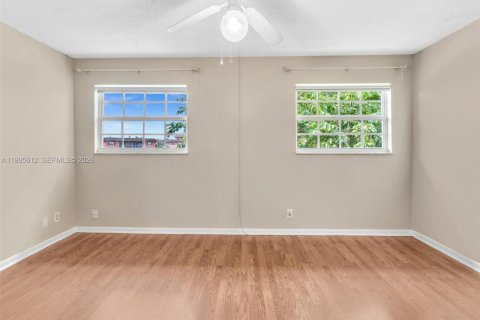 Copropriété à vendre à Fort Lauderdale, Floride: 2 chambres, 98.1 m2 № 2063253 - photo 24