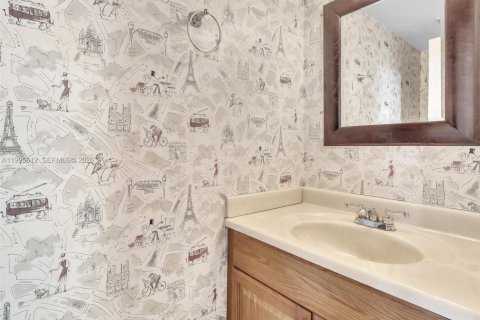 Copropriété à vendre à Fort Lauderdale, Floride: 2 chambres, 98.1 m2 № 2063253 - photo 18
