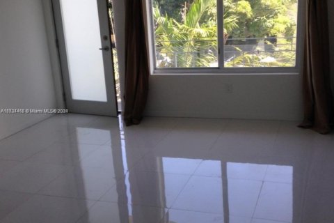 Copropriété à vendre à Miami Beach, Floride: 1 chambre, 38.09 m2 № 1694005 - photo 8