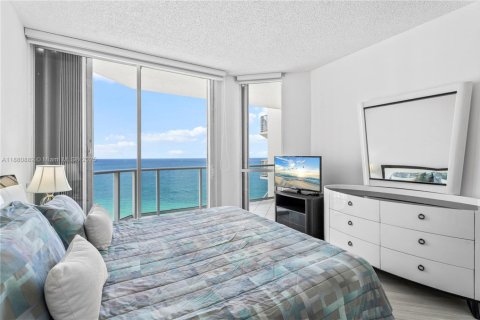 Condominio en venta en Sunny Isles Beach, Florida, 2 dormitorios, 135.64 m2 № 1931269 - foto 26