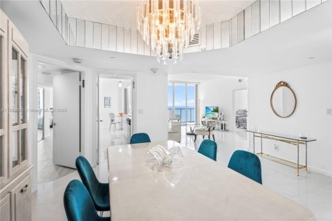 Condominio en venta en Sunny Isles Beach, Florida, 2 dormitorios, 135.64 m2 № 1931269 - foto 29