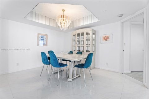 Condominio en venta en Sunny Isles Beach, Florida, 2 dormitorios, 135.64 m2 № 1931269 - foto 27