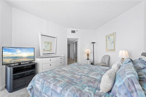 Condominio en venta en Sunny Isles Beach, Florida, 2 dormitorios, 135.64 m2 № 1931269 - foto 25
