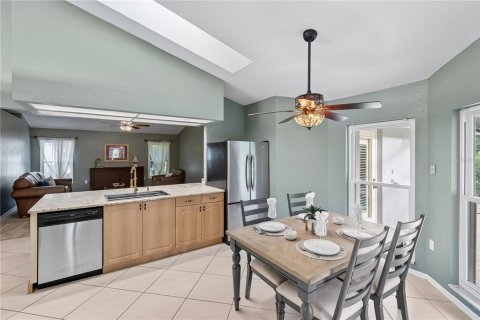 Casa en venta en Punta Gorda, Florida, 4 dormitorios, 220.36 m2 № 1917876 - foto 13