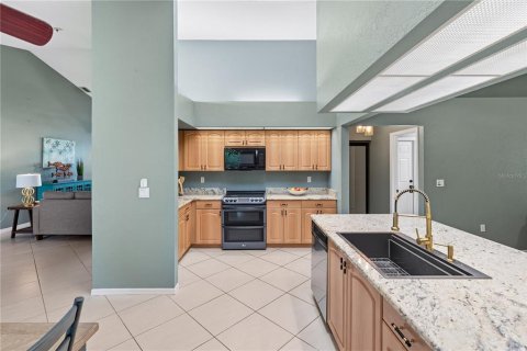 Casa en venta en Punta Gorda, Florida, 4 dormitorios, 220.36 m2 № 1917876 - foto 2