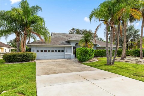 Casa en venta en Punta Gorda, Florida, 4 dormitorios, 220.36 m2 № 1917876 - foto 1