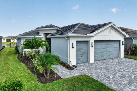 Casa en venta en Port St. Lucie, Florida, 3 dormitorios, 200.2 m2 № 2245964 - foto 3