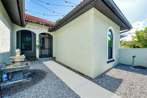 Купить виллу или дом в Нокомис, Флорида 8 комнат, 214.6м2, № 1884973 - фото 4