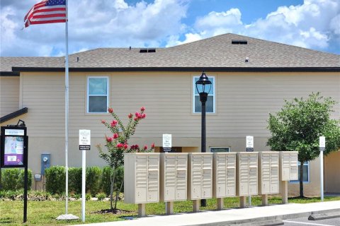 Townhouse in Tavares, Florida 3 bedrooms, 160.81 sq.m. № 2221787 - photo 29