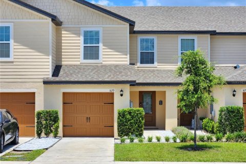 Townhouse in Tavares, Florida 3 bedrooms, 160.81 sq.m. № 2221787 - photo 22