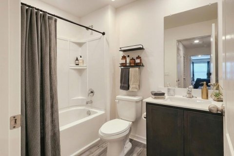 Townhouse in Tavares, Florida 3 bedrooms, 160.81 sq.m. № 2221787 - photo 19