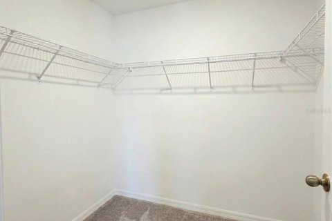 Townhouse in Tavares, Florida 3 bedrooms, 160.81 sq.m. № 2221787 - photo 13