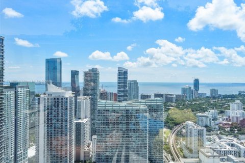 Condominio en venta en Miami, Florida, 3 dormitorios, 136.57 m2 № 1714594 - foto 28