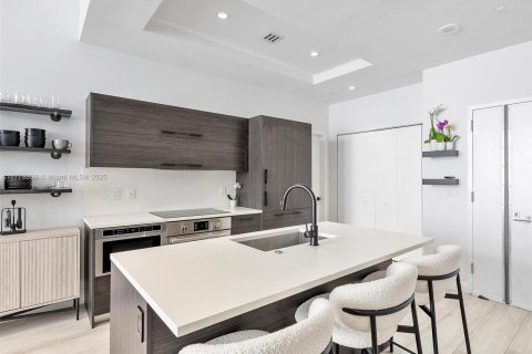 Condominio en venta en Miami, Florida, 3 dormitorios, 136.57 m2 № 1714594 - foto 5