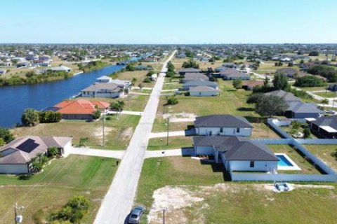 Casa en venta en Cape Coral, Florida, 4 dormitorios, 154.03 m2 № 2260446 - foto 30