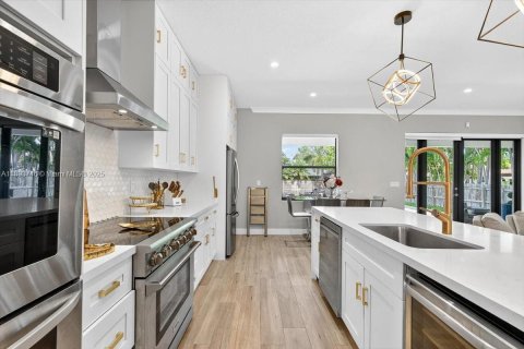 Casa en venta en Cutler Bay, Florida, 4 dormitorios, 237.46 m2 № 2017358 - foto 21
