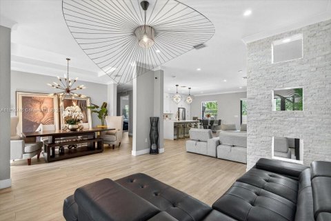 Casa en venta en Cutler Bay, Florida, 4 dormitorios, 237.46 m2 № 2017358 - foto 11