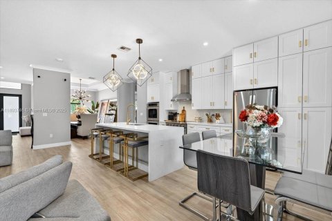 Casa en venta en Cutler Bay, Florida, 4 dormitorios, 237.46 m2 № 2017358 - foto 24