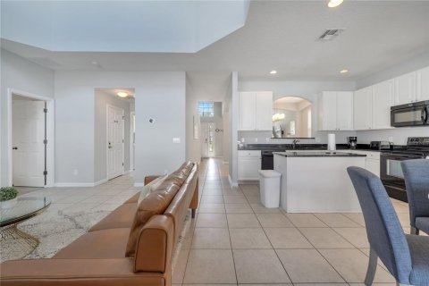 House in Kissimmee, Florida 6 bedrooms, 267 sq.m. № 1413121 - photo 17
