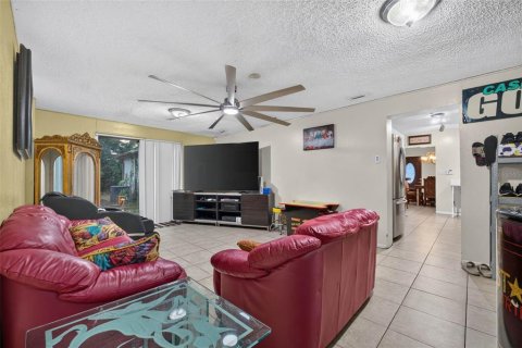 Villa ou maison à vendre à Tampa, Floride: 3 chambres, 179.58 m2 № 2354875 - photo 15