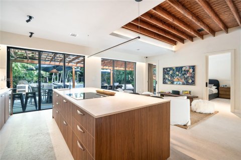 Villa ou maison à vendre à Miami Beach, Floride: 3 chambres, 168.62 m2 № 2067807 - photo 10