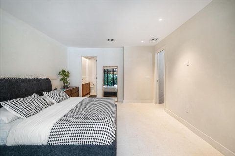 Villa ou maison à vendre à Miami Beach, Floride: 3 chambres, 168.62 m2 № 2067807 - photo 21