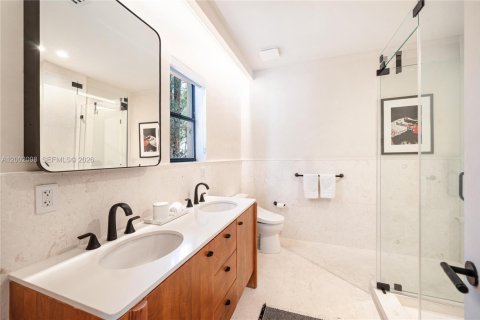 Villa ou maison à vendre à Miami Beach, Floride: 3 chambres, 168.62 m2 № 2067807 - photo 22