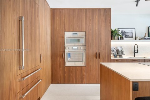 Villa ou maison à vendre à Miami Beach, Floride: 3 chambres, 168.62 m2 № 2067807 - photo 9