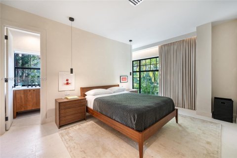 Villa ou maison à vendre à Miami Beach, Floride: 3 chambres, 168.62 m2 № 2067807 - photo 16