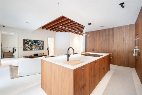 Villa ou maison à vendre à Miami Beach, Floride: 3 chambres, 168.62 m2 № 2067807 - photo 8