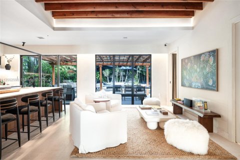 Villa ou maison à vendre à Miami Beach, Floride: 3 chambres, 168.62 m2 № 2067807 - photo 3