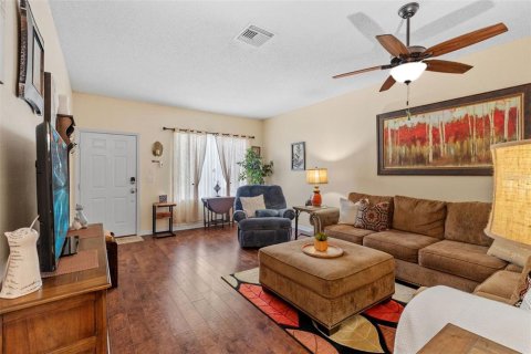 Adosado en venta en Tampa, Florida, 2 dormitorios, 131.18 m2 № 1835405 - foto 7