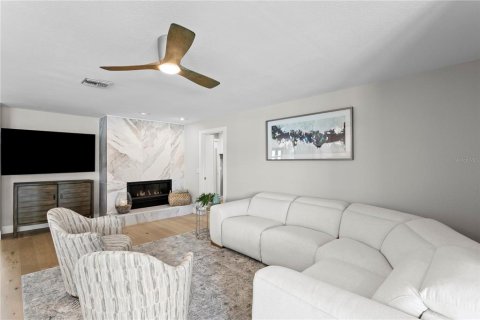 Villa ou maison à vendre à Saint Petersburg, Floride: 4 chambres, 264.49 m2 № 2389190 - photo 21