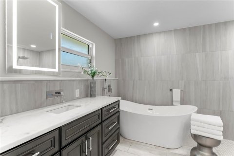 Villa ou maison à vendre à Saint Petersburg, Floride: 4 chambres, 264.49 m2 № 2389190 - photo 24