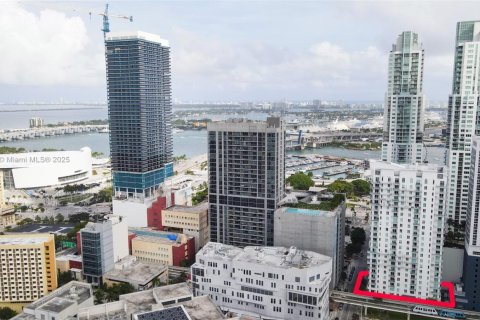 Снять в аренду кондоминиум в Майами, Флорида 2 спальни, 98.1м2, № 1956747 - фото 21