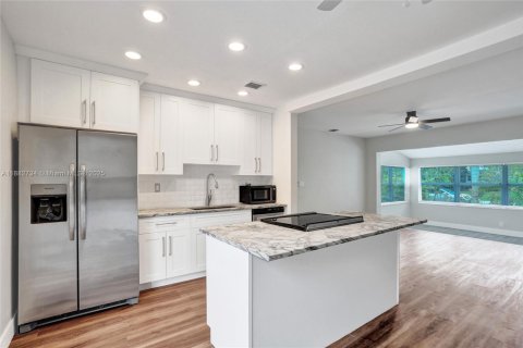 Casa en venta en Fort Lauderdale, Florida, 4 dormitorios, 131.55 m2 № 1931869 - foto 30