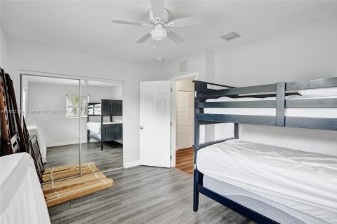 Casa en venta en Fort Lauderdale, Florida, 4 dormitorios, 131.55 m2 № 1931869 - foto 18