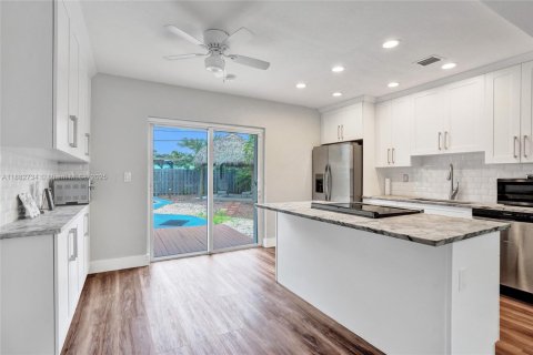 Casa en venta en Fort Lauderdale, Florida, 4 dormitorios, 131.55 m2 № 1931869 - foto 27