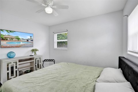 Casa en venta en Fort Lauderdale, Florida, 4 dormitorios, 131.55 m2 № 1931869 - foto 16