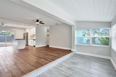 Casa en venta en Fort Lauderdale, Florida, 4 dormitorios, 131.55 m2 № 1931869 - foto 20