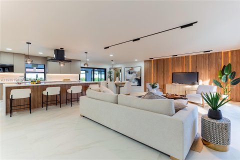 Villa ou maison à vendre à Fort Lauderdale, Floride: 3 chambres, 215.81 m2 № 1988940 - photo 2